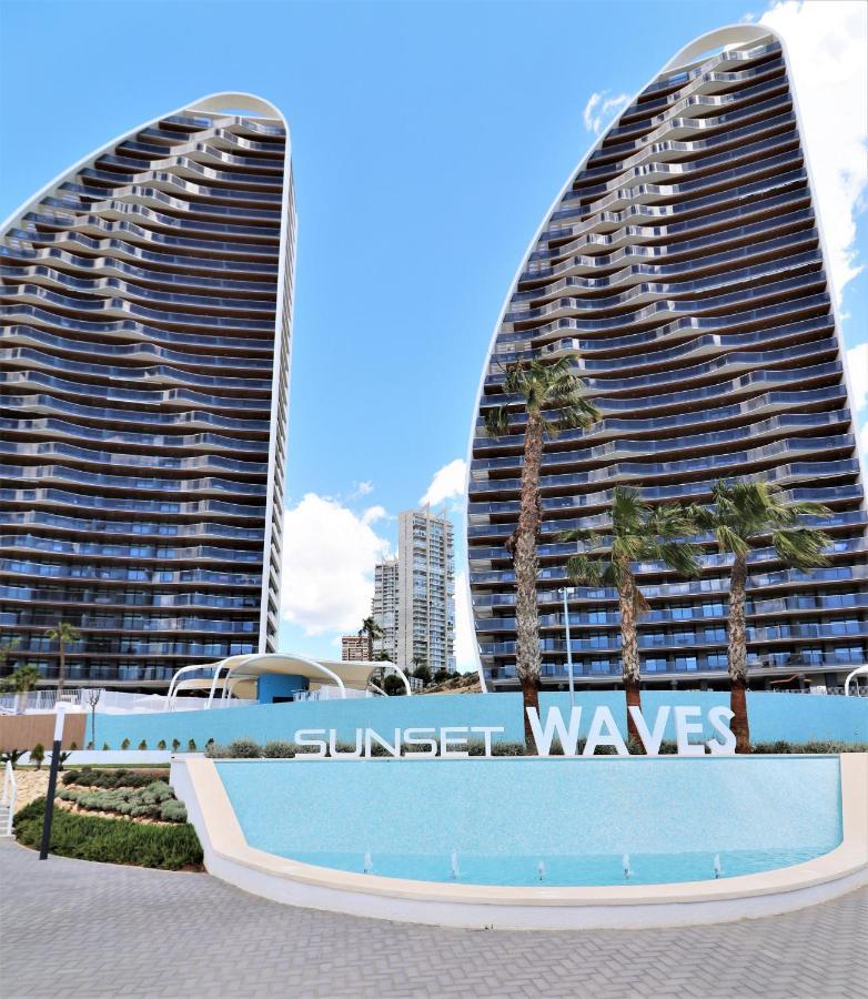 Sunset Waves 1-190 Apartment เบนิดอร์ม ภายนอก รูปภาพ