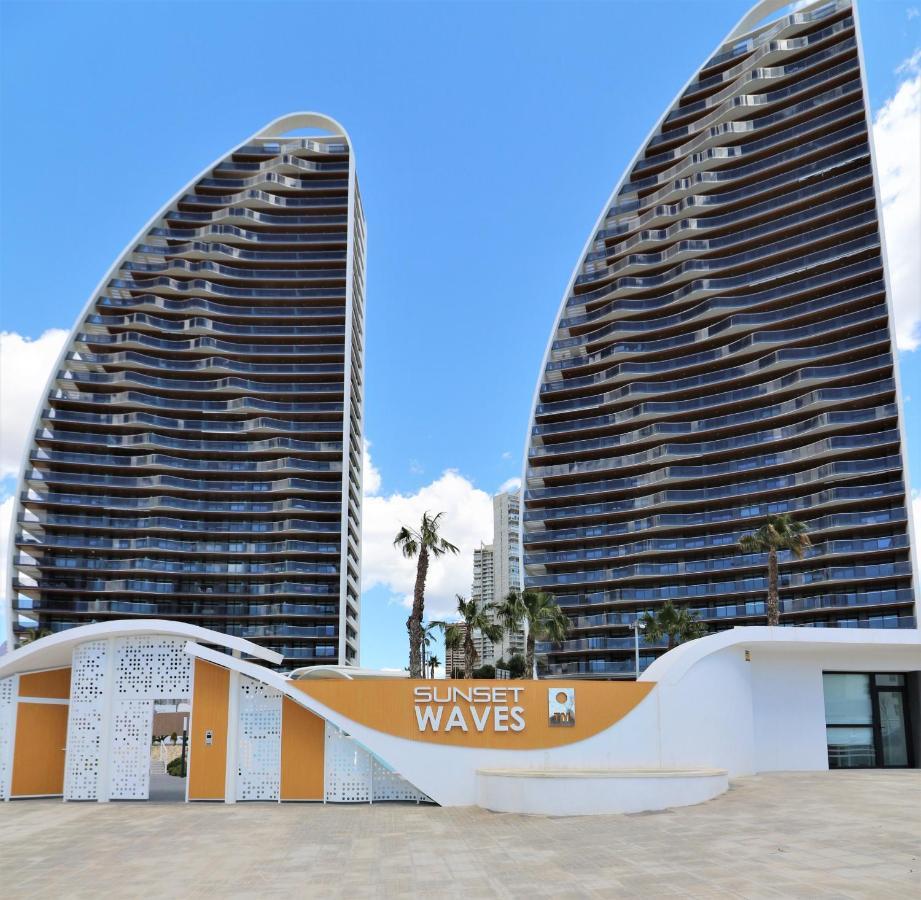 Sunset Waves 1-190 Apartment เบนิดอร์ม ภายนอก รูปภาพ